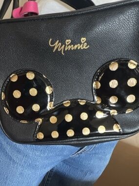 DANI by Danielle Nicole Disney Minnie Mouse Black Handbag Gold Dots Pink Bow